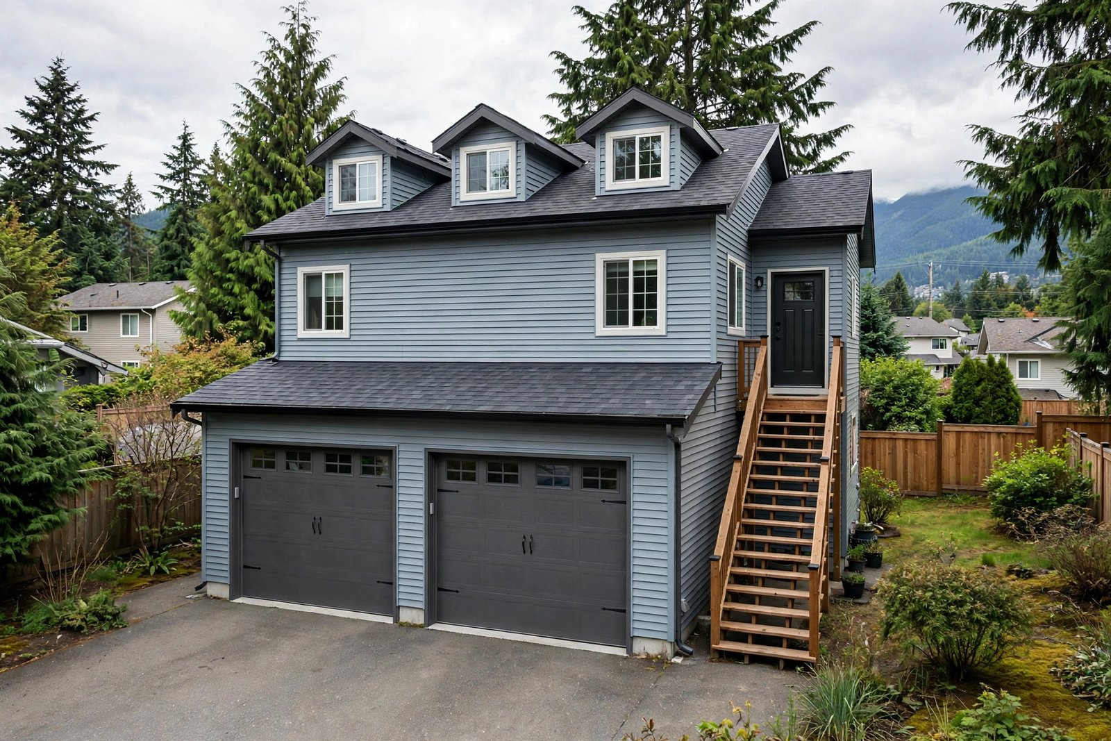 Coach house above a detached garage in Abbotsford BC